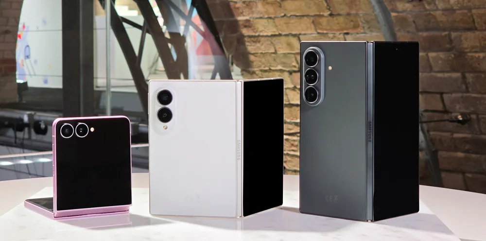 Складані смартфони Samsung Galaxy Z Flip8, Fold8 і Fold8 Ultra на презентації Galaxy Unpacked