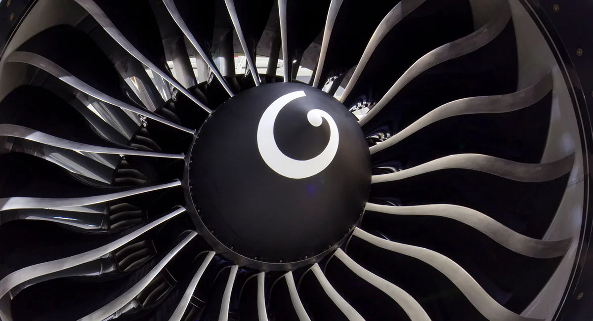 Авіаційний двигун GE Aerospace на офіційному банері квартальних результатів