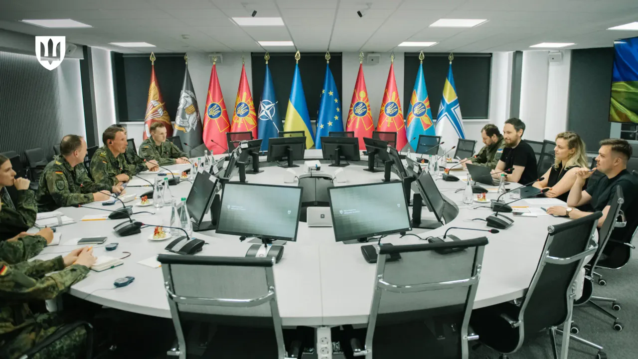 Представники Міноборони України та Бундесверу під час зустрічі про технологічні спроможності Сил оборони